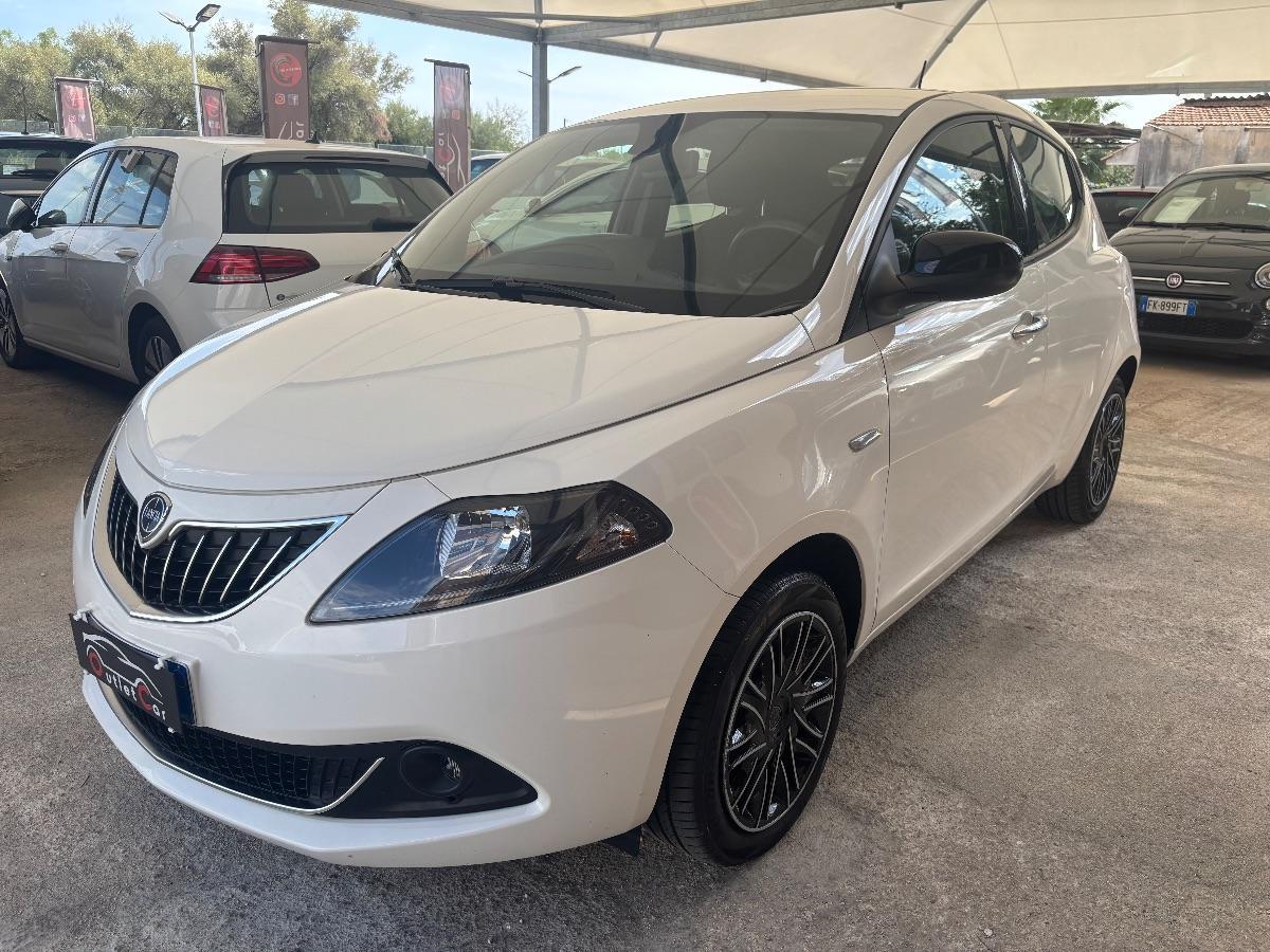 LANCIA - Ypsilon - 1.0 FireFly 5p.S&S Hybryd Gold