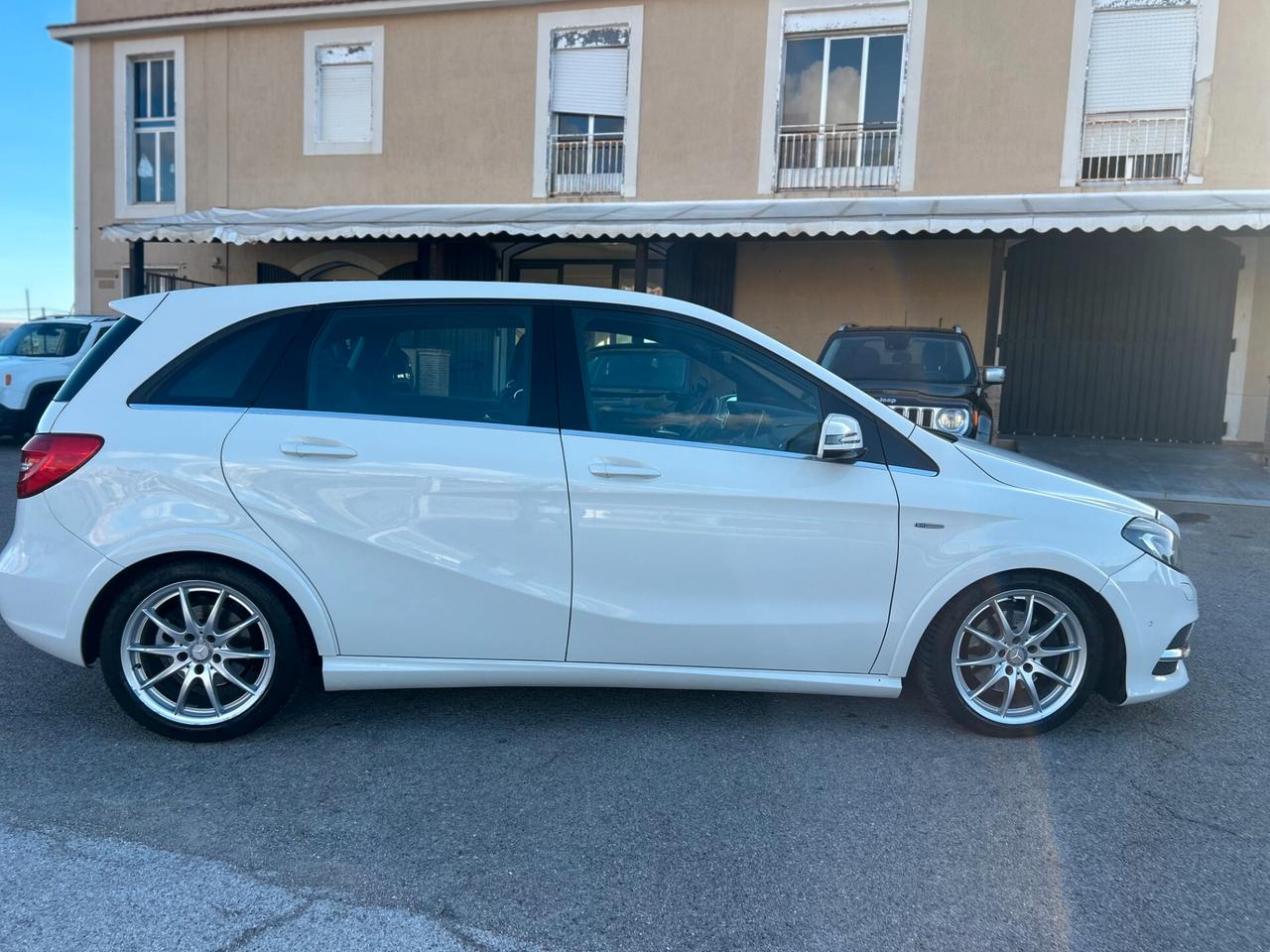 Mercedes-benz B 200 CDI BlueEFFICIENCY Premium