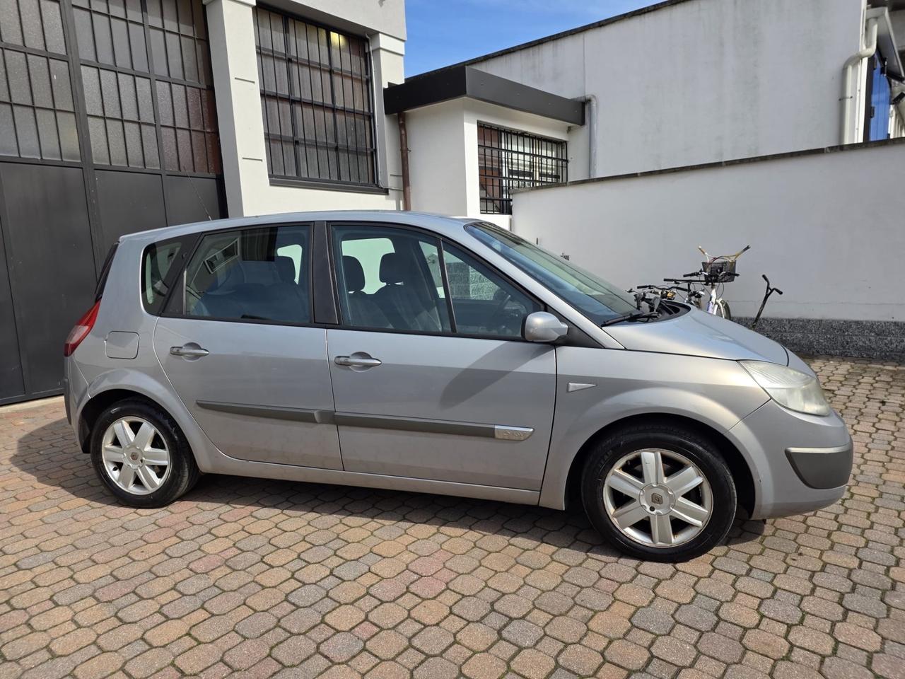 Renault Scenic 1.6 Benzina