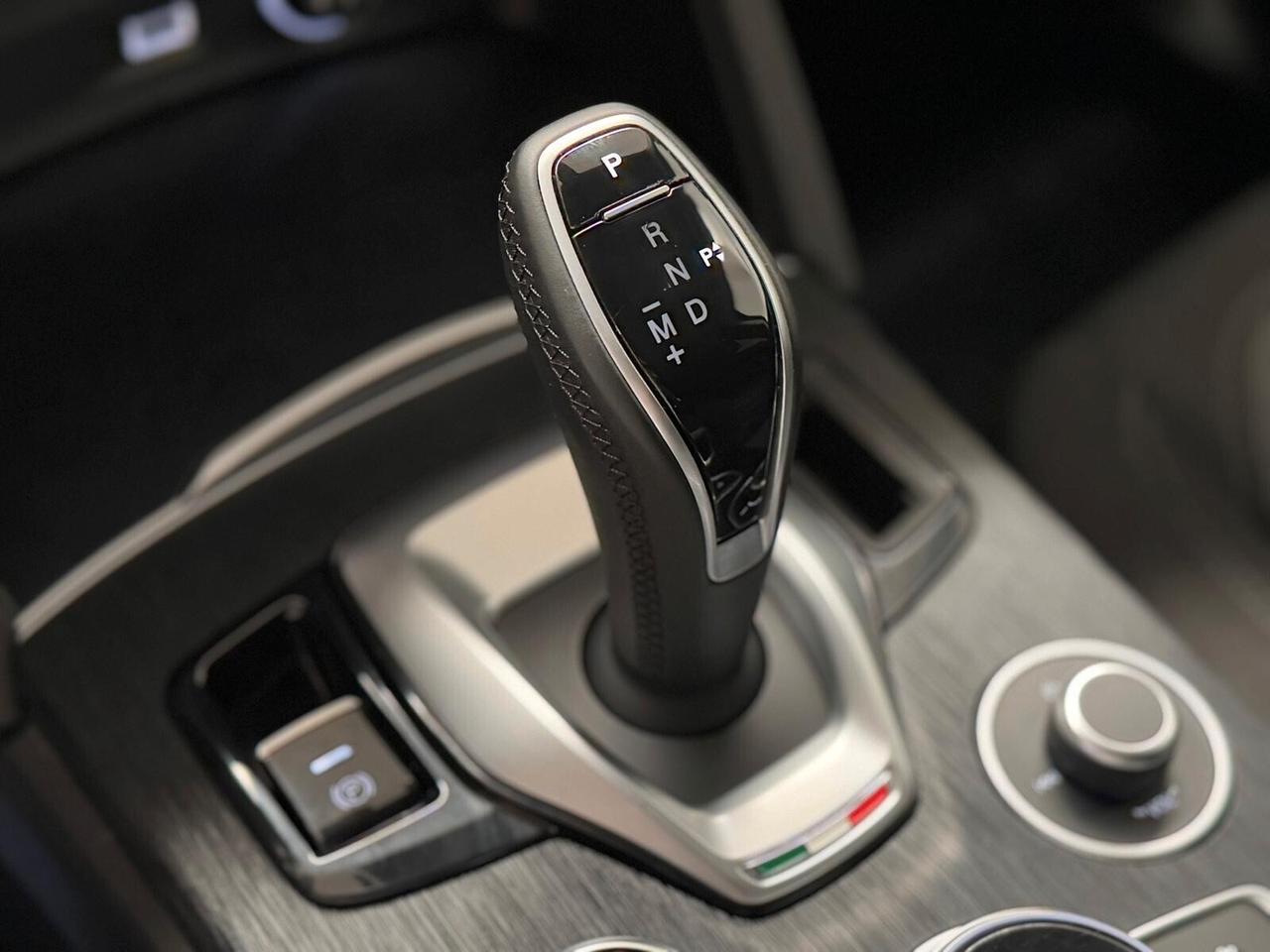 Alfa Romeo Stelvio 2.2 Turbodiesel 190 CV AT8 Q4 Business