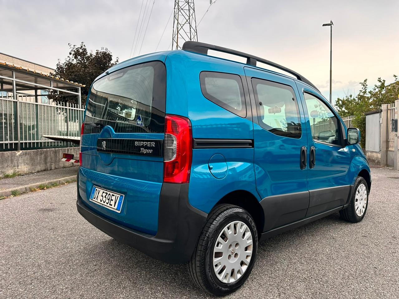 Peugeot Bipper Tepee 1.4 75CV Outdoor