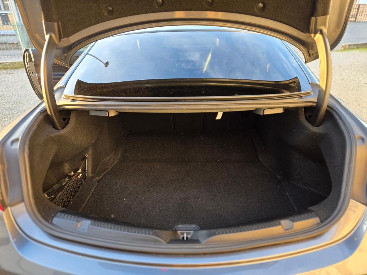 Mercedes-benz E 220 d Auto Premium Plus AMG