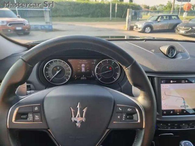 MASERATI Levante Levante 3.0 V6 350cv auto - GD215ZW