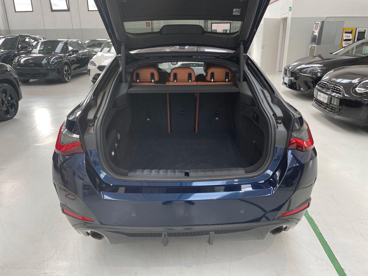 BMW Serie 4 G26 2021 Gran Coupe - 420d Gran Coupe mhev 48V Msport auto