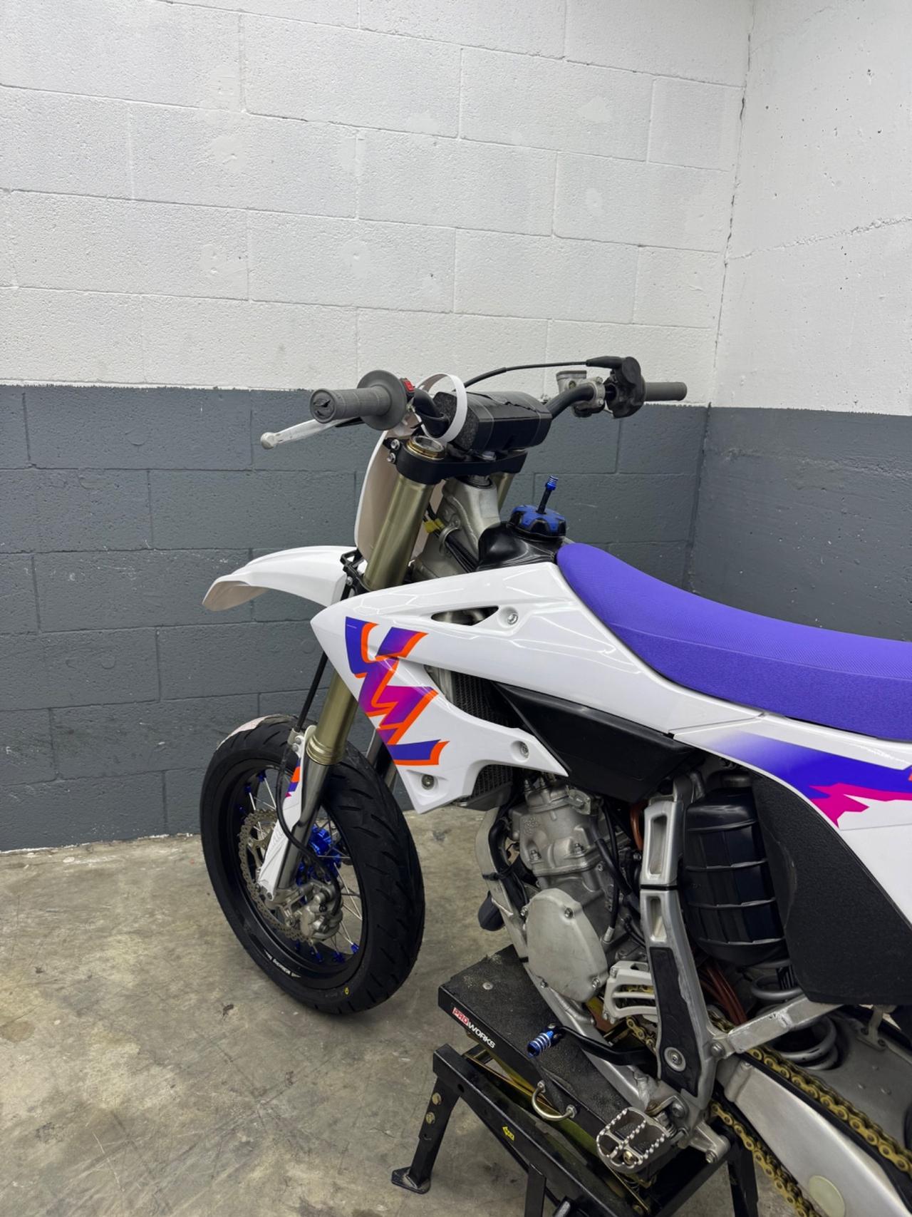 Yamaha YZ 125