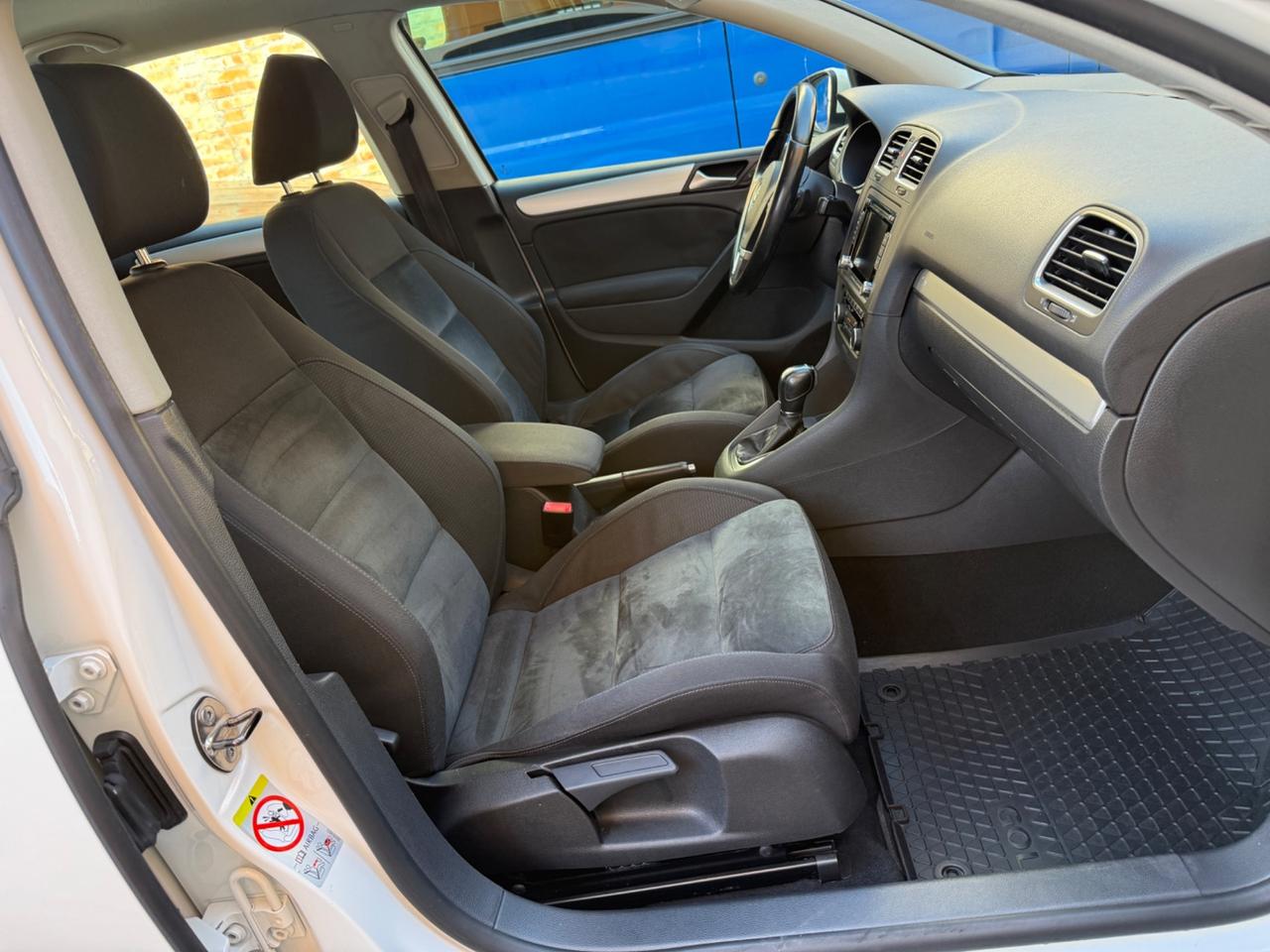 Volkswagen Golf 1.6 TDI DPF DSG 5p. Highline