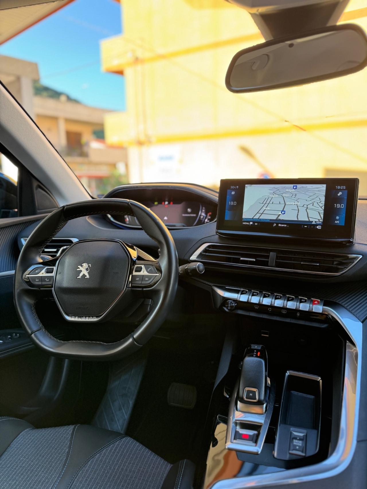 Peugeot 3008 BlueHDi 130 S&S EAT8 Allure My22