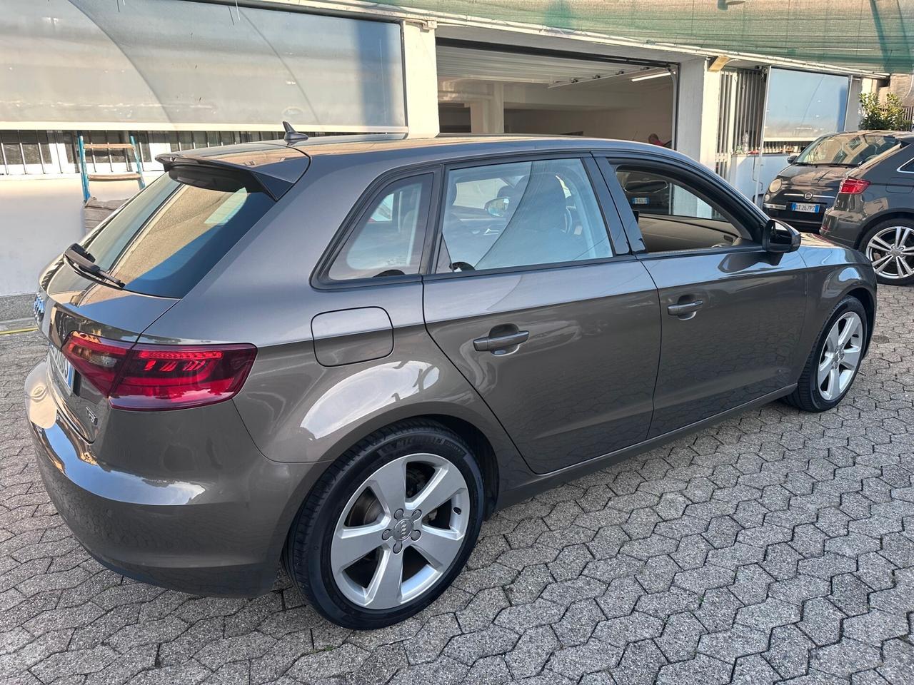 Audi A3 Sedan 1.4 TFSI 125 CV Ambiente*EURO6*NEOPATENTATI