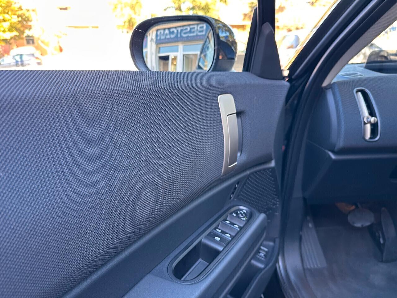 Mini Countryman C Autom. / PANORAMA / R18 / LED AMBIENT / PELLE / FARI MATRIX