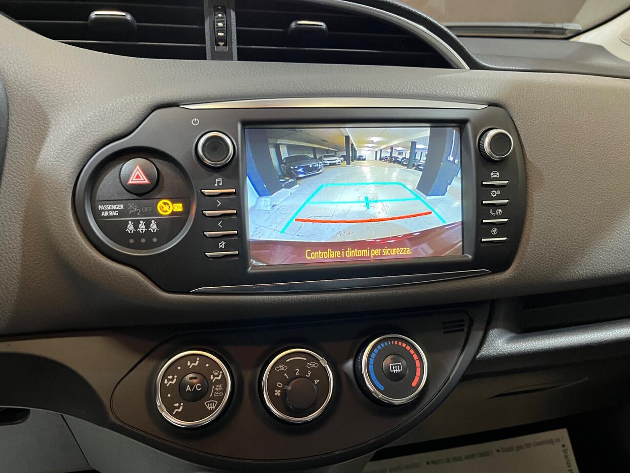 Toyota Yaris 1.0 72 CV 5 porte Active