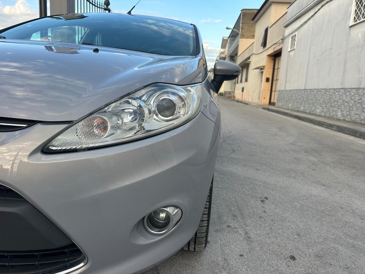 Ford Fiesta 1.2 Gpl 82 Cv Titanium 2012