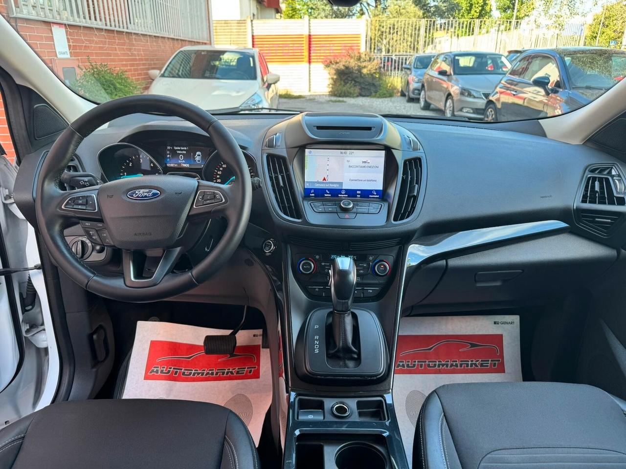 Ford Kuga 1.5 TDCI 120CV Powershift titanium