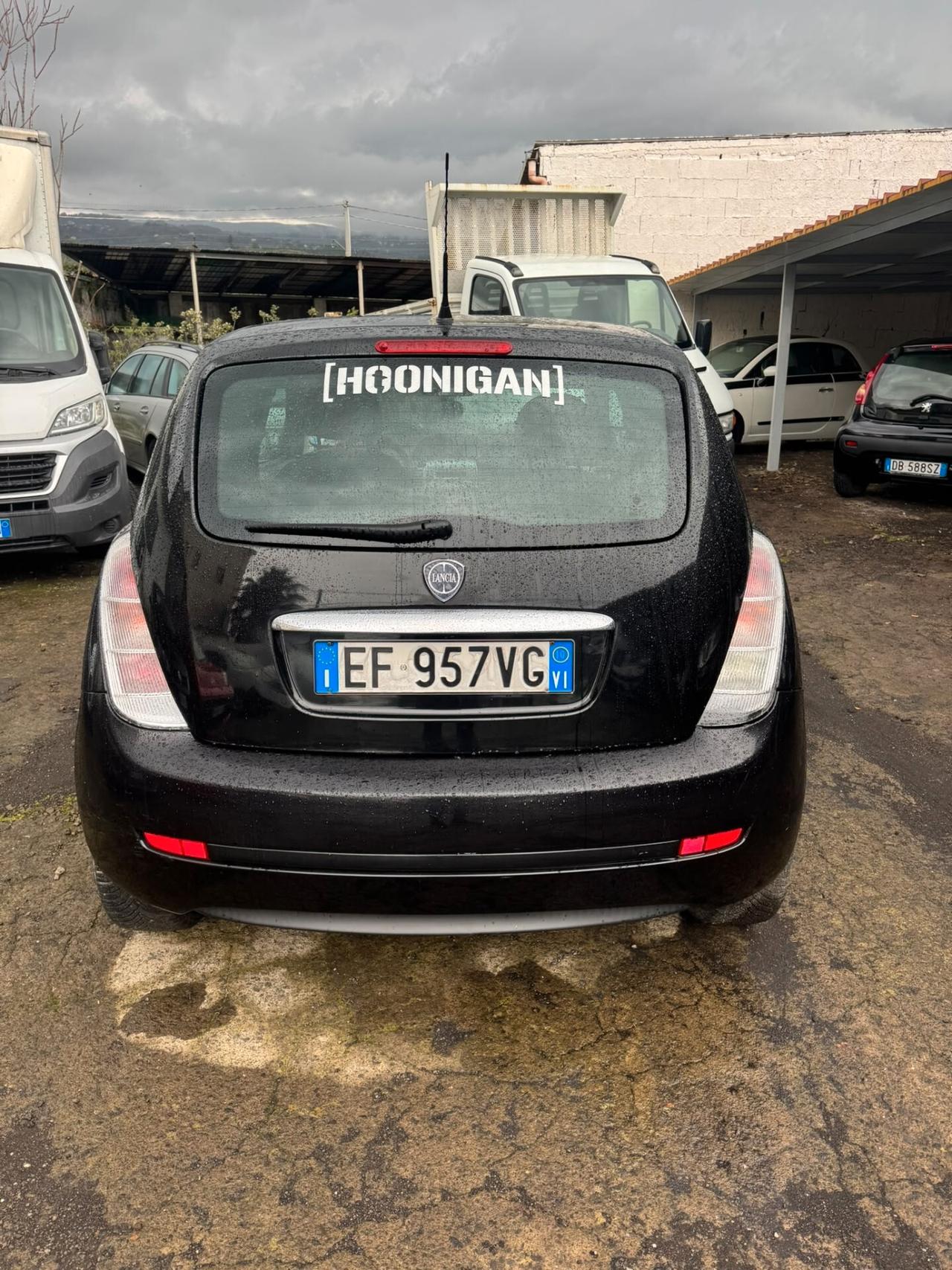 Lancia Ypsilon 1.3 MJT 75 CV Diva