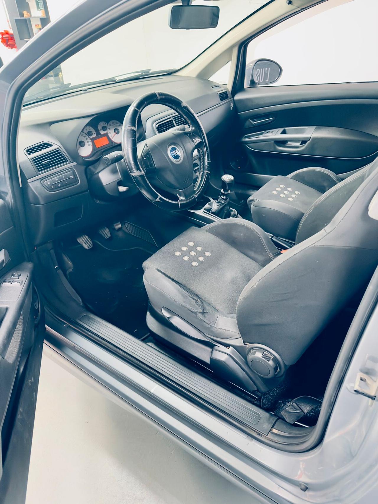 Fiat Grande Punto 1.4 benzina 16V 3 porte Sport
