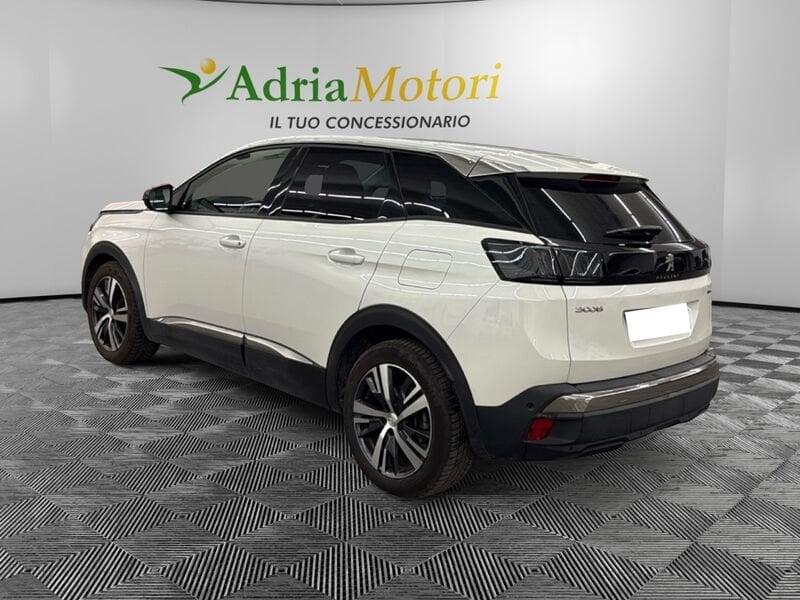 Peugeot 3008 Hybrid 225 e-EAT8 Allure Pack