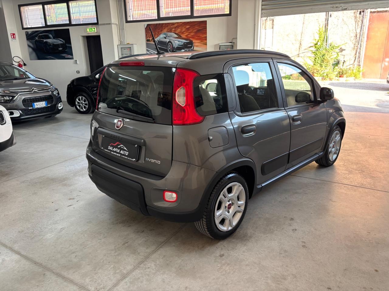 Fiat Panda 1.0 FireFly S&S Hybrid Garmin
