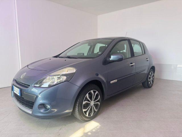 RENAULT Clio 1.2 16V 5 porte Luxe