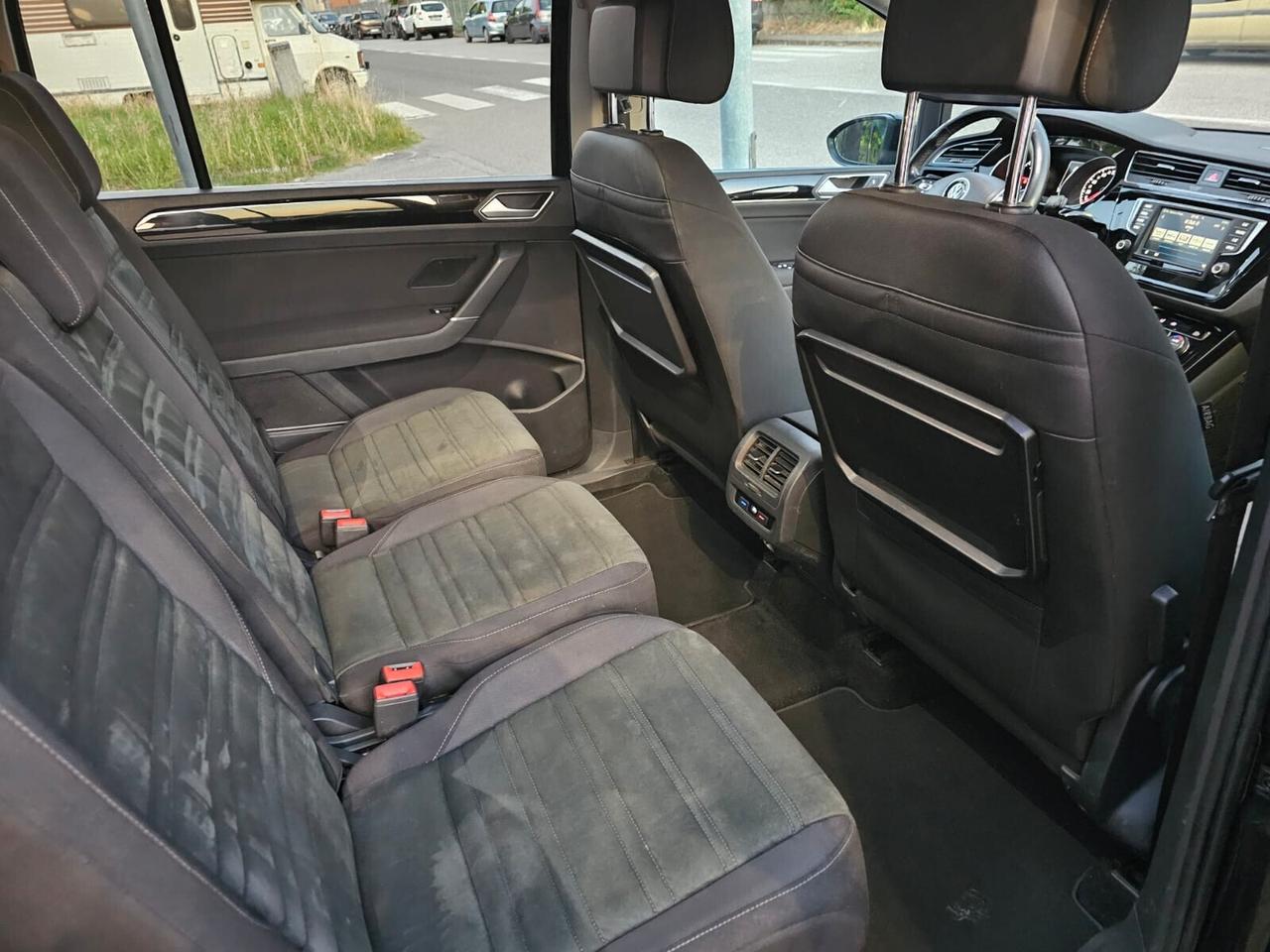 Volkswagen Touran 2.0 TDI 150cv DSG Highline*Navi*7Posti*Euro6*