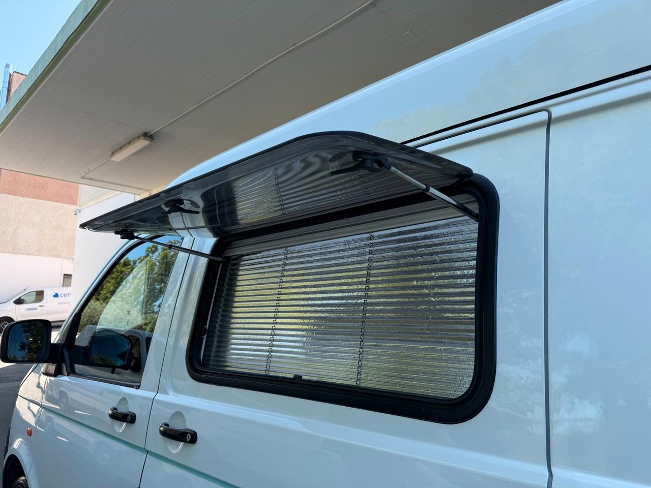 Volkswagen T5 Transporter 1.9TDI CAMPER GARANZIA24