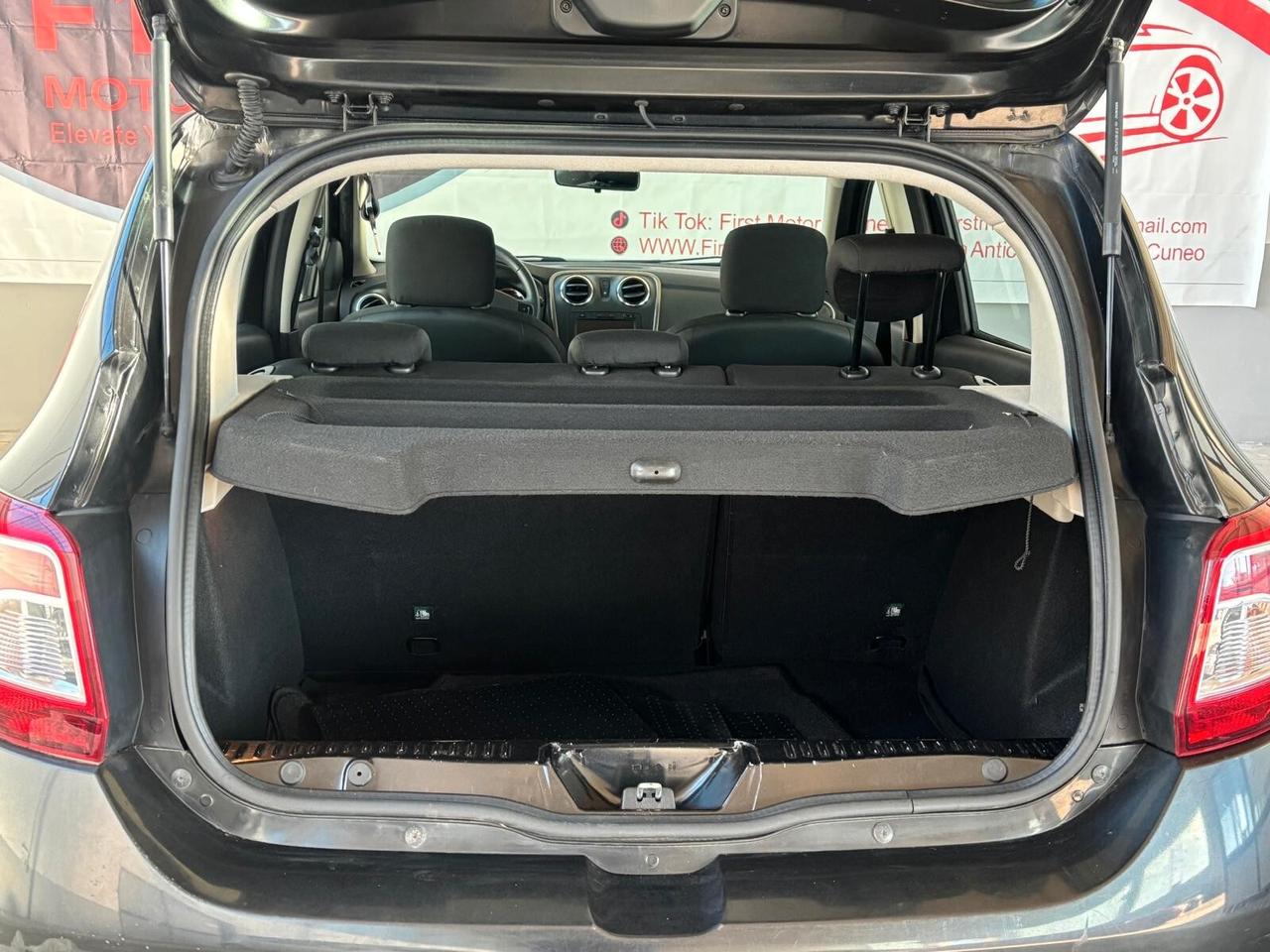 Dacia Sandero Stepway 900 TCe 12V 90CV Prestige