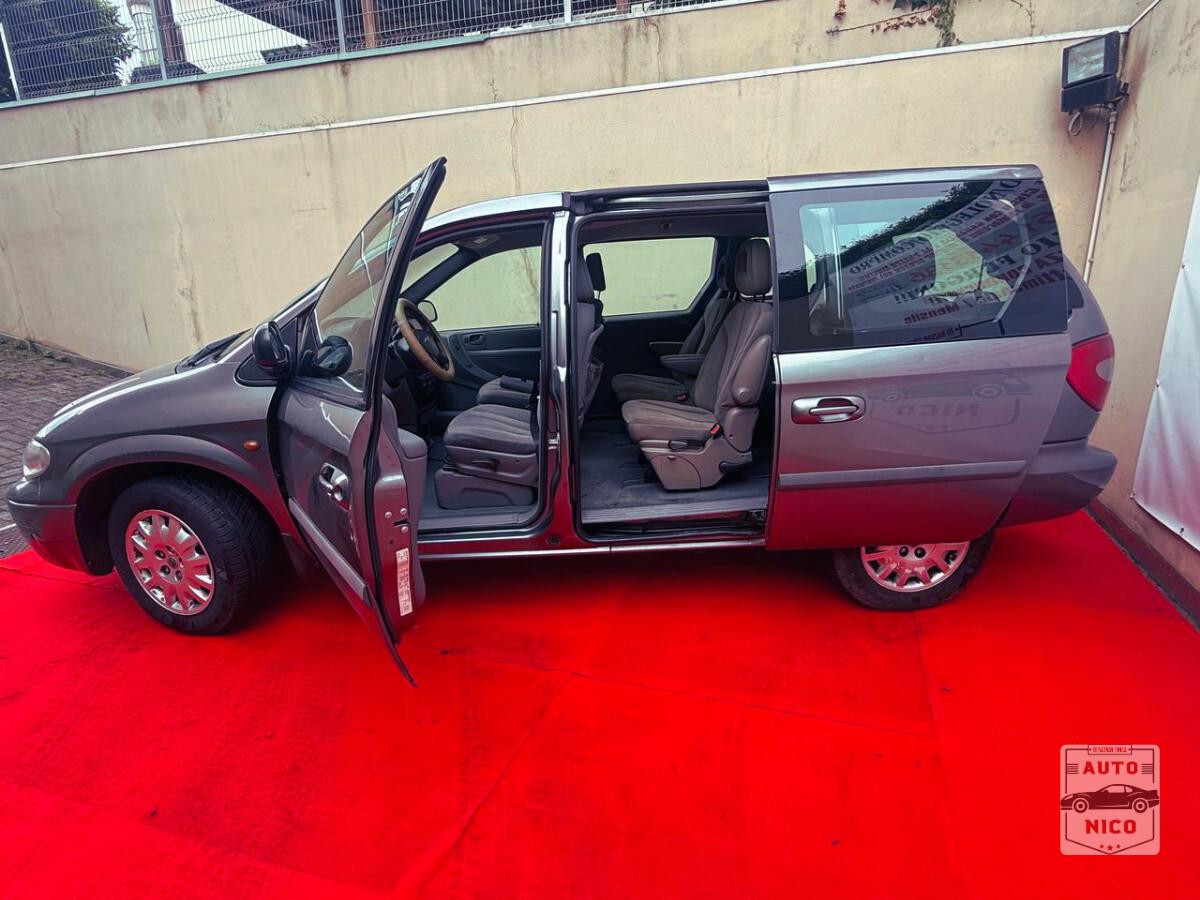 Chrysler Voyager 2.8 CRD cat SE Auto - 8 posti