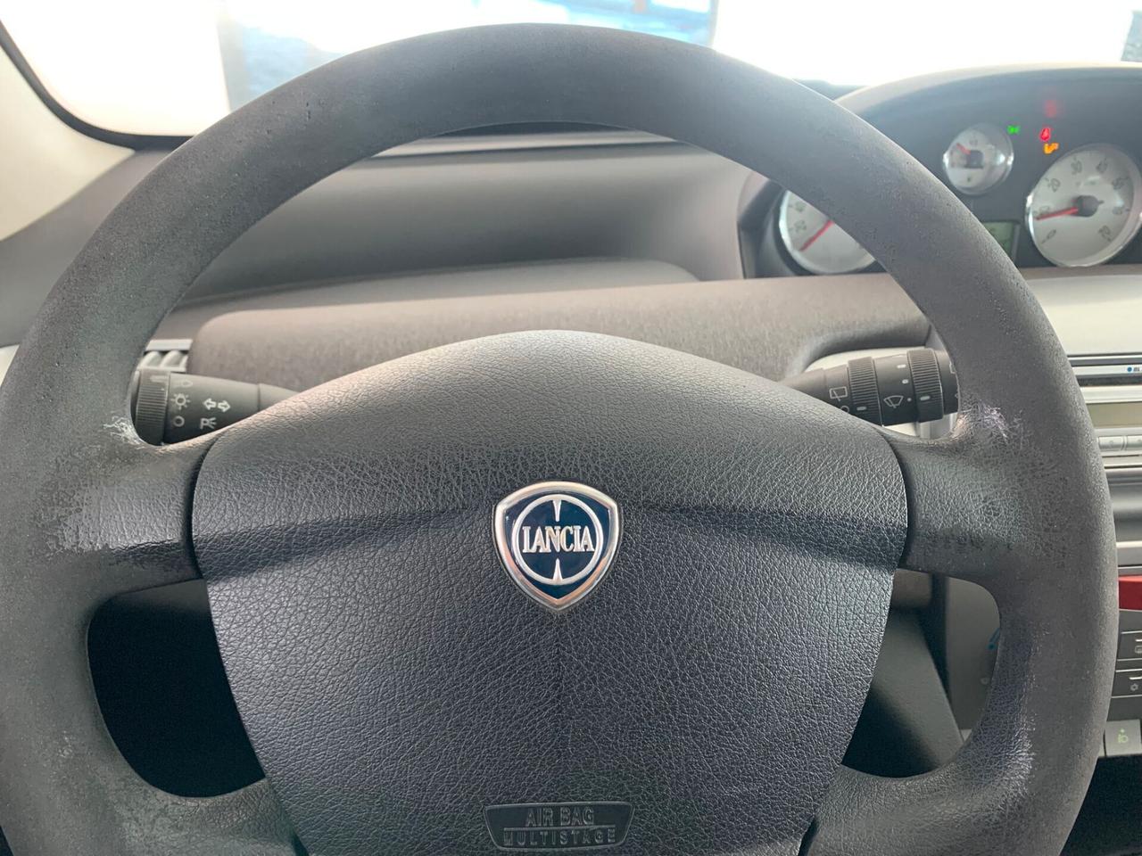 Lancia Ypsilon 1.2 69 CV Diva