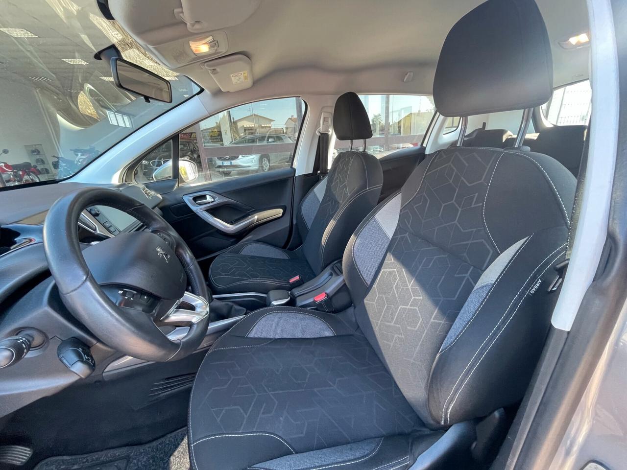 Peugeot 2008 PureTech 82 Active ANCHE X NEOPATENTATI