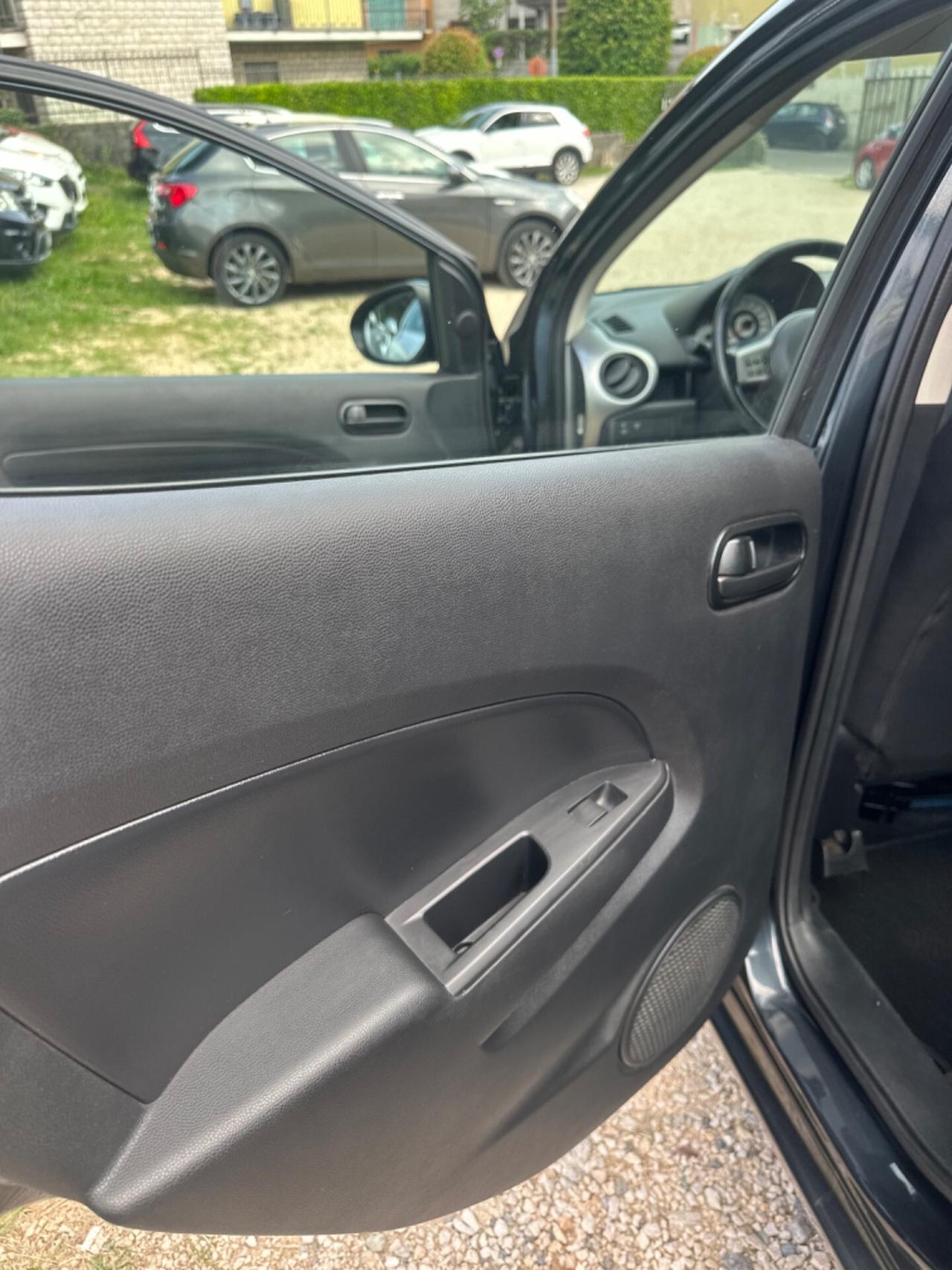 Mazda 2 1.3 16V 75CV 5P PLAY KMCERT NEOPAT UNICOPR