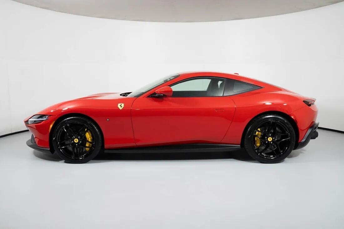 Ferrari Roma NOLEGGIO LUNGO TERMINE - LEASING FULL INCLUSIVE