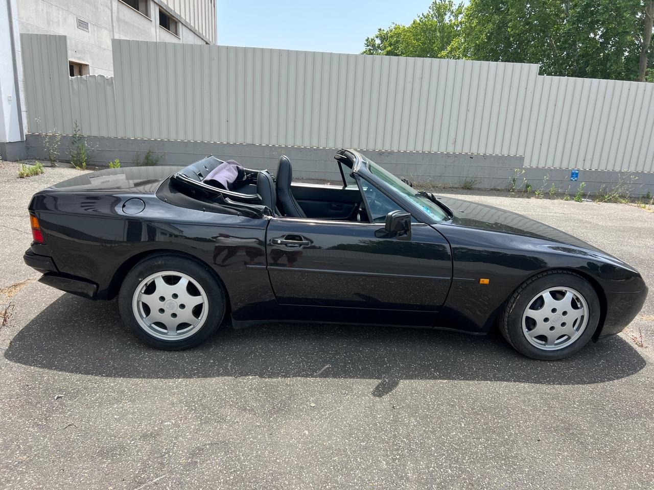 Porsche 944 Turbo cabrio