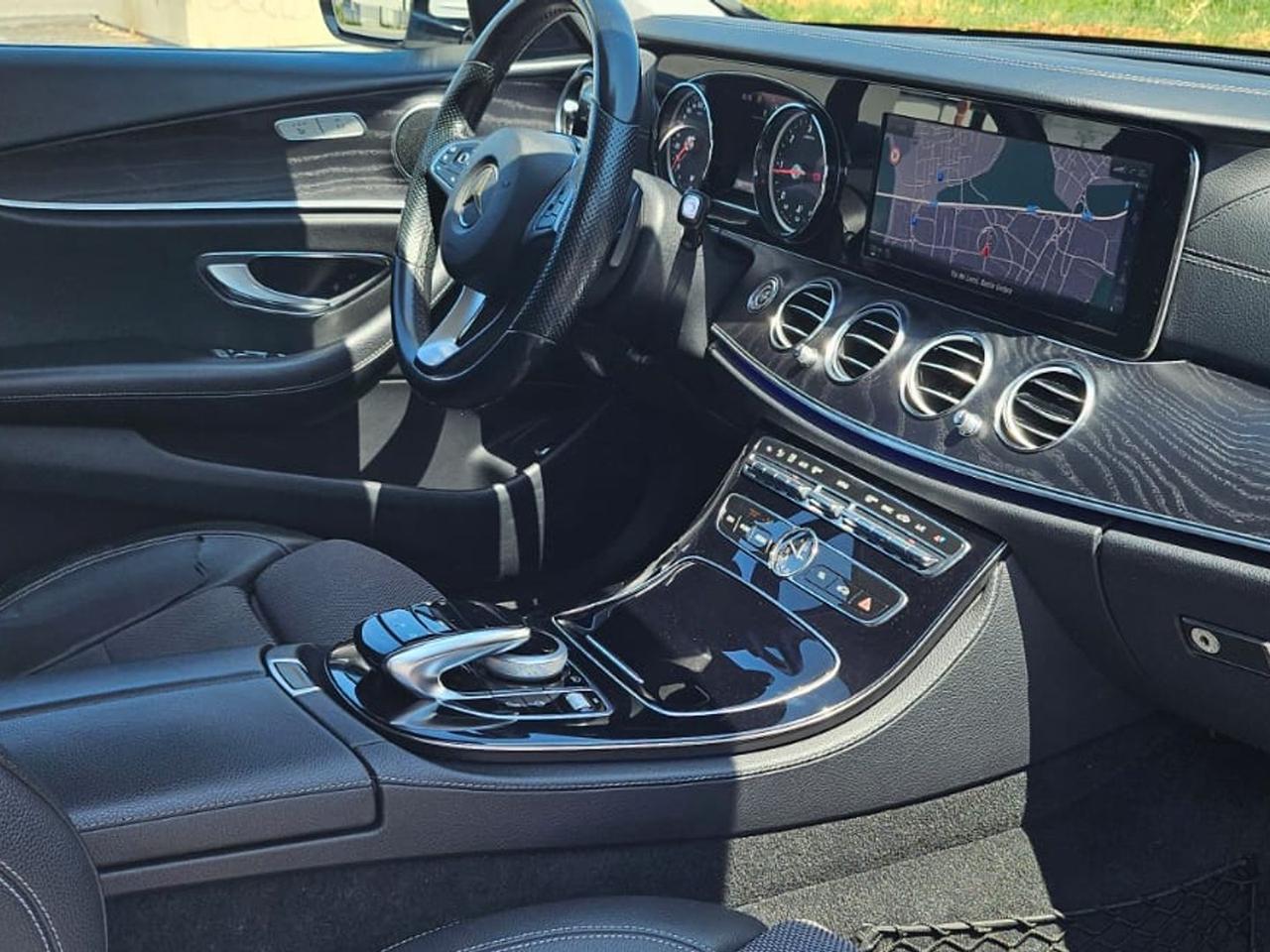 Mercedes-Benz E 220 E-Class E #6086