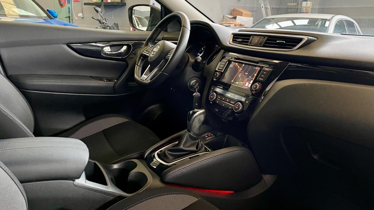NISSAN QASHQAI 1.5 TEKNA 116CV - PACCHETTO LUCI, CAR PLAY, NEOPATENTATI
