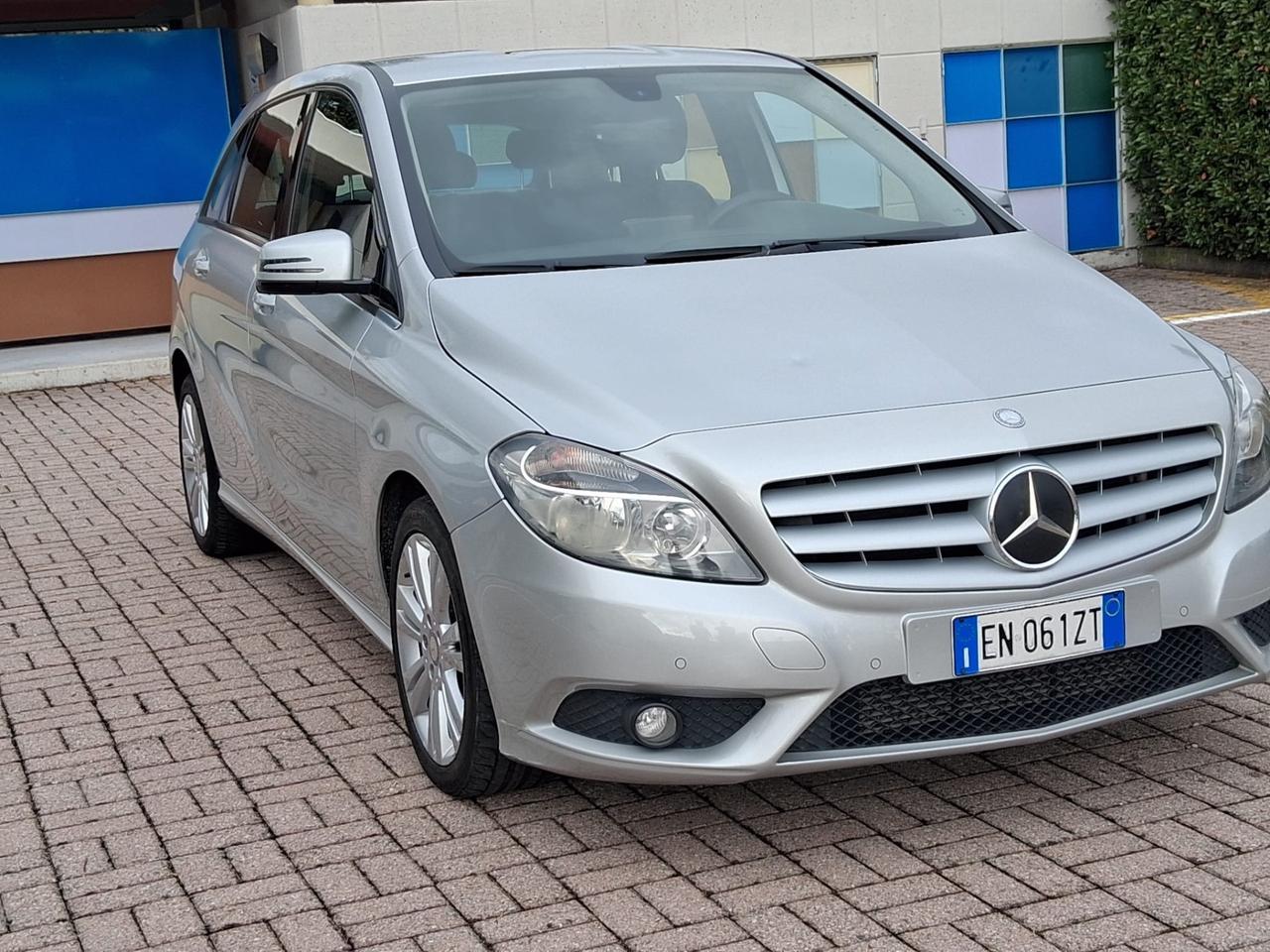 Mercedes-Benz B 200 CDI BlueEFFICIENCY Premium – €6.400 trattabili | 239.000 km