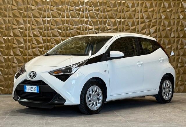 Toyota Aygo Connect 1.0 VVT-i 72 CV 5 porte x-cool