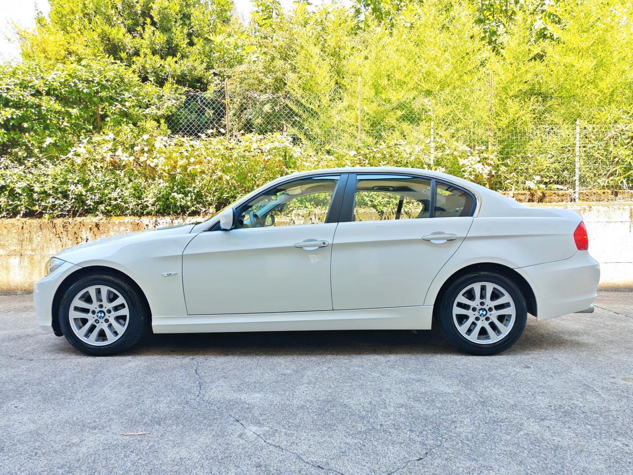 BMW 325i 3.0 BENZINA 218cv xDrive / Manuale