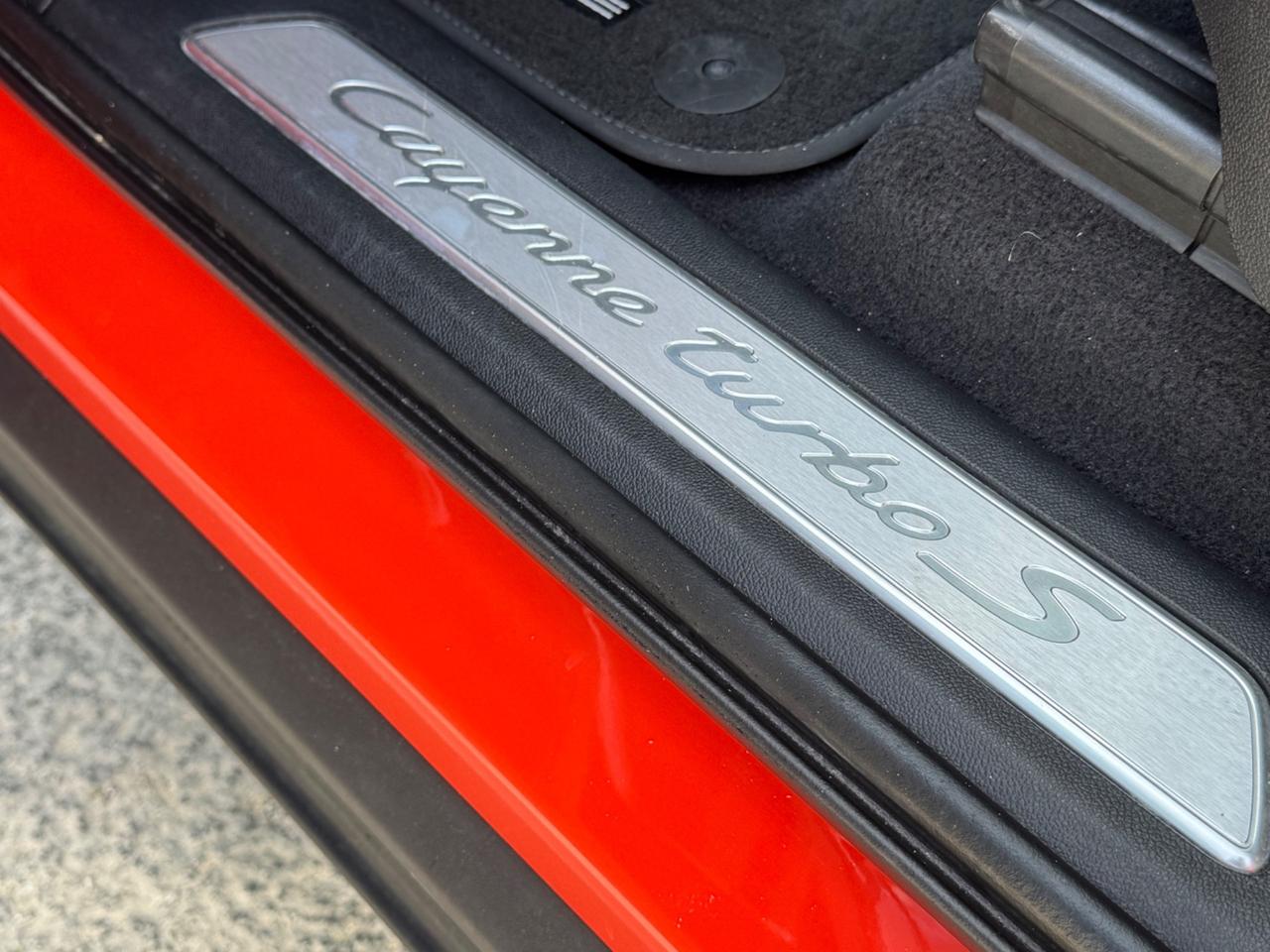 PORSCHE CAYENNE COUPE' TURBO S 4.0 V8 680 CV E-HYBRID LAVA ORANGE FULL IVA