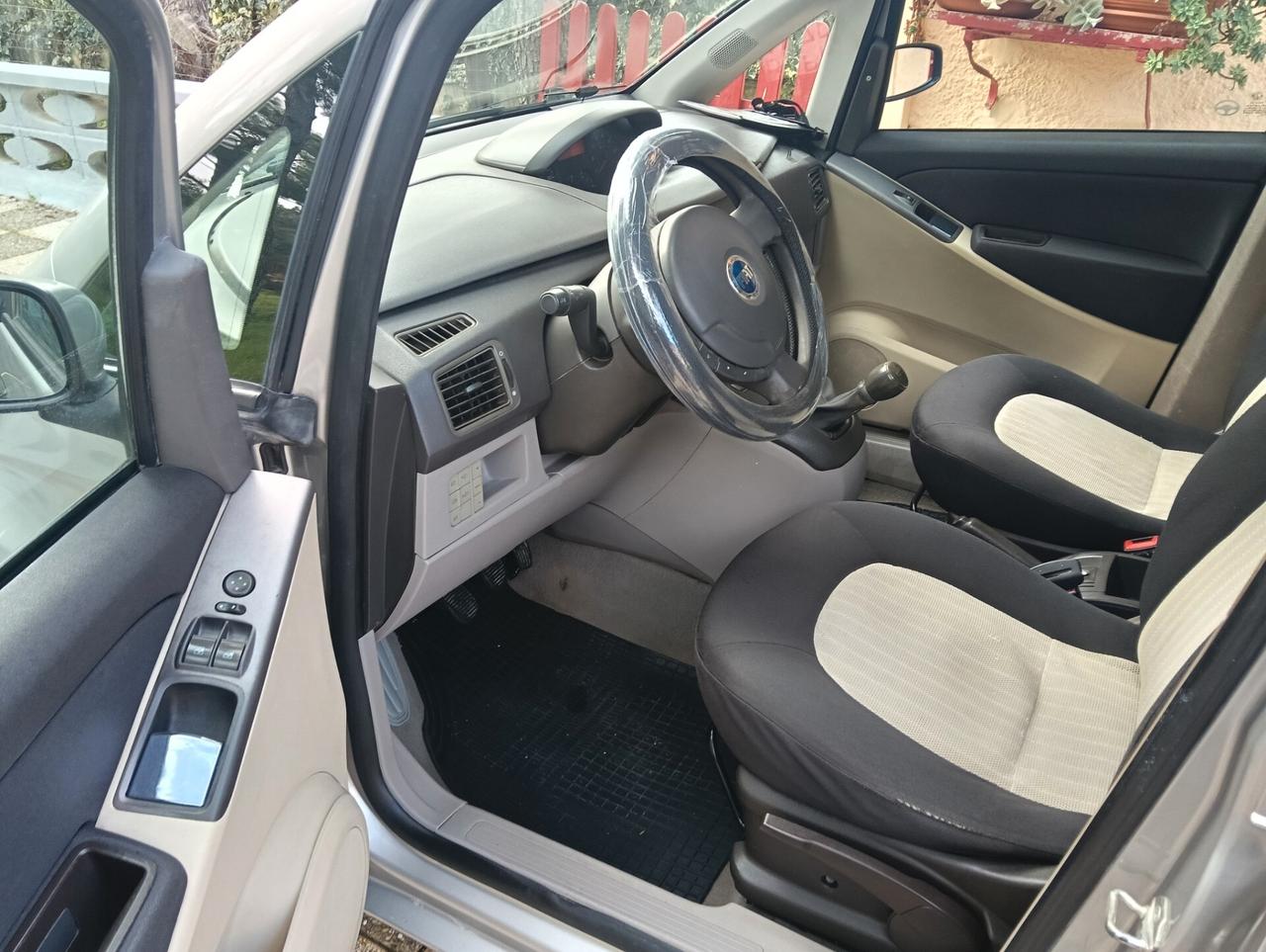 Fiat Idea 1.3 Multijet 16V Emotion Unipr. + Carrello omologato