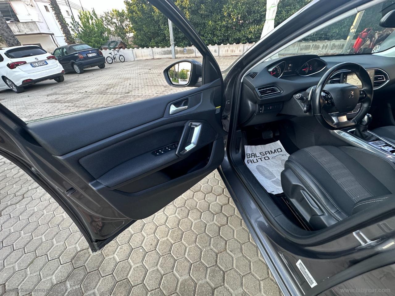 PEUGEOT 308 BlueHDi 130 S&S EAT8 SW Allure