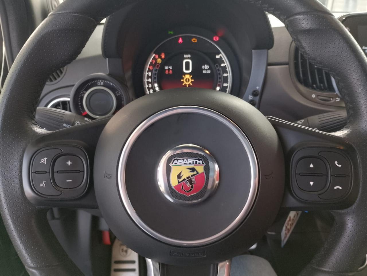 Abarth 595 1.4 Turbo T-Jet 165 CV
