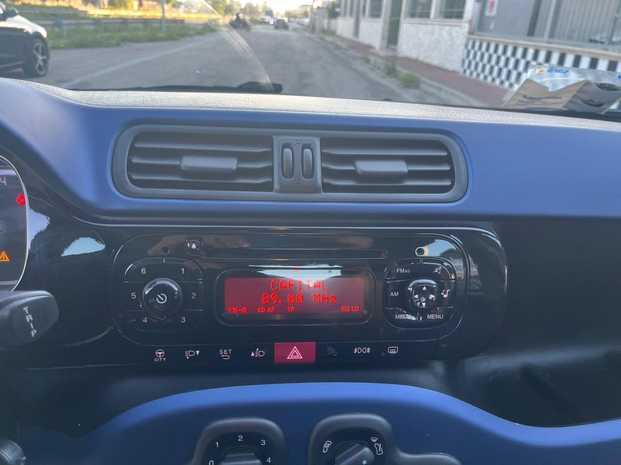 Fiat Panda 1.2 Lounge Unipro 2015