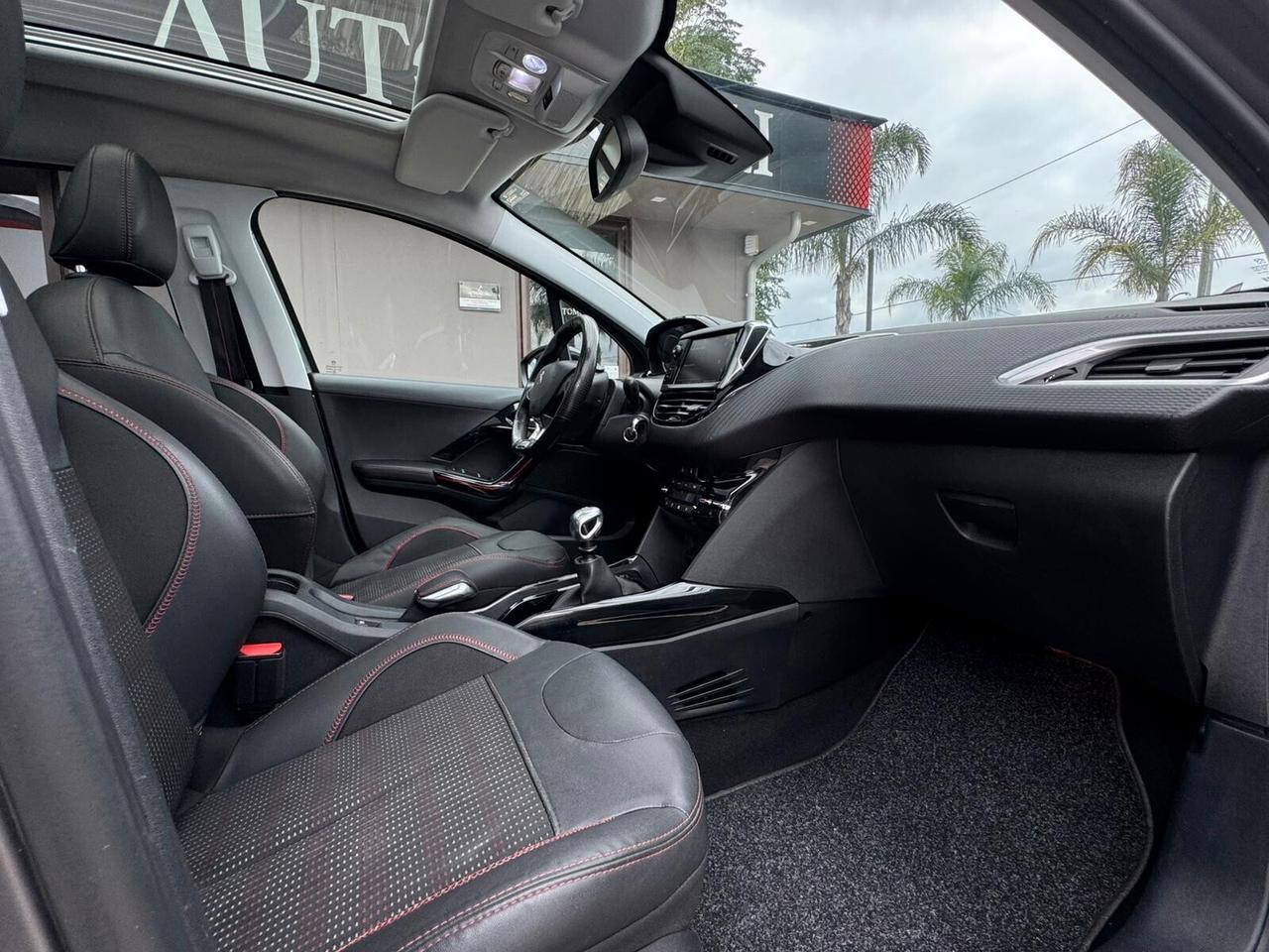 Peugeot 2008 BlueHDi 120 S&S Black Matt