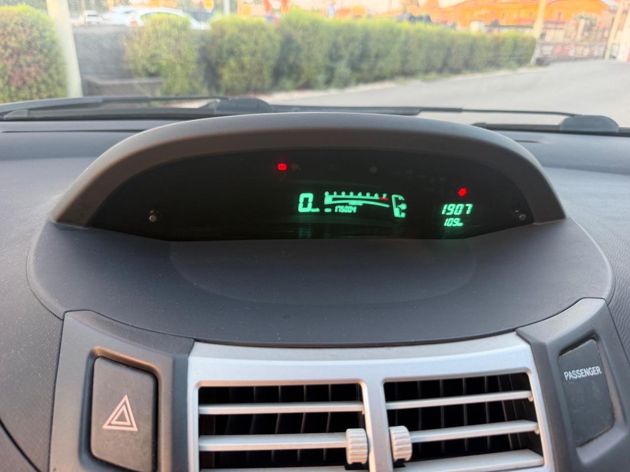 Toyota Yaris 1.3 5 porte Navi