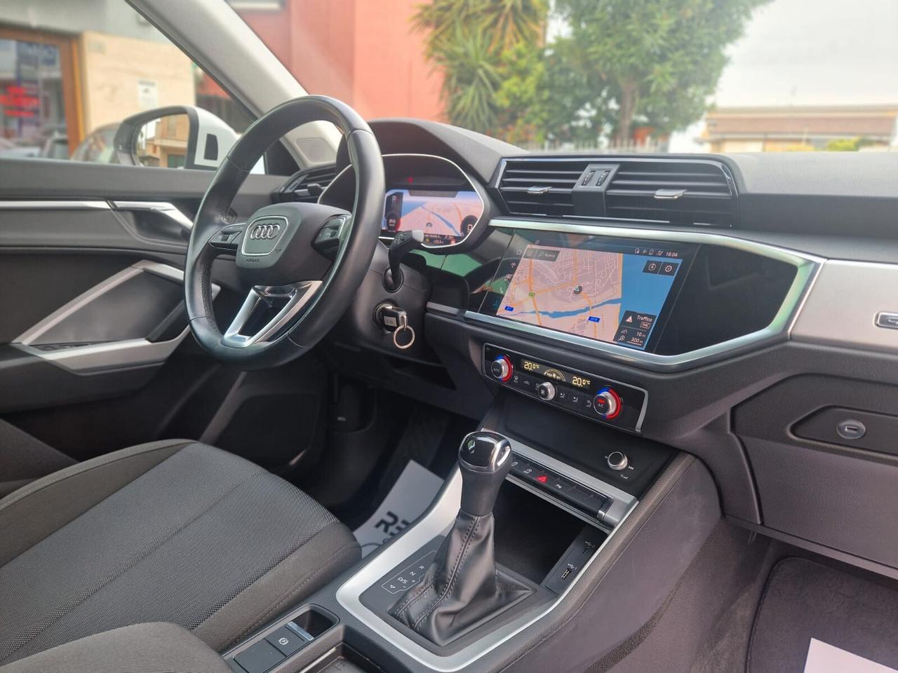 Audi Q3 40 TDI quattro S tronic Business Advanced