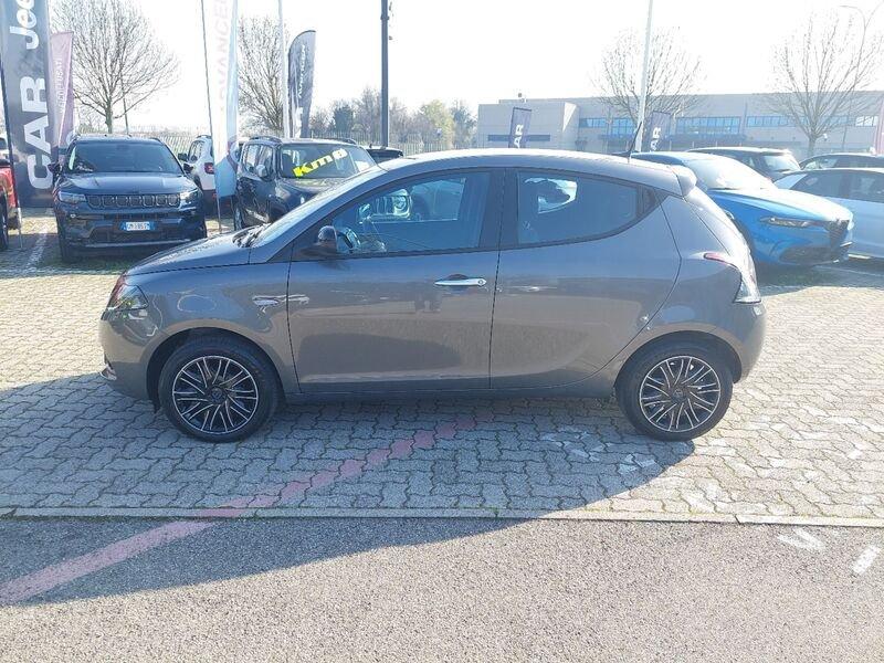 Lancia Ypsilon 1.0 FireFly 5 porte S&S Hybryd Gold