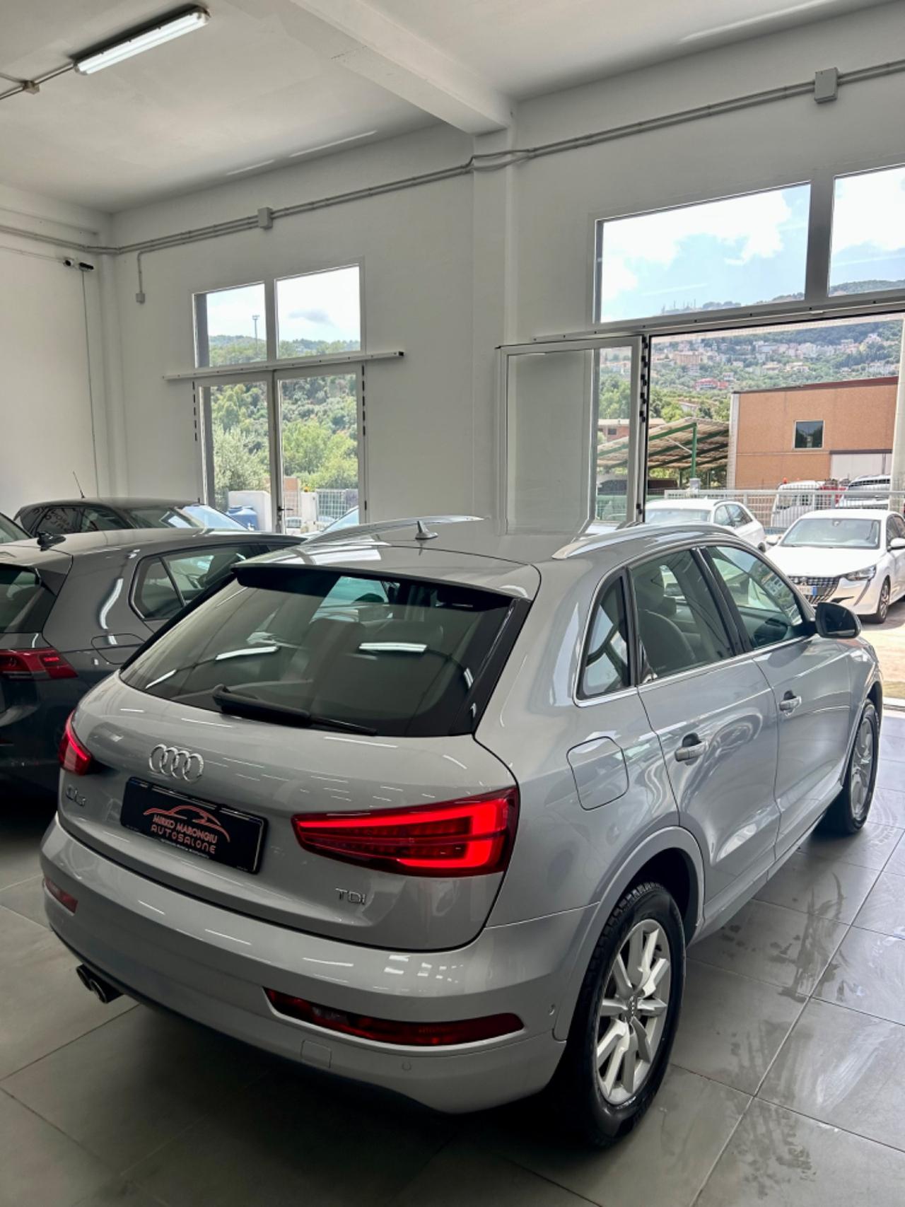 Audi Q3 2.0 TDI 120 CV Sport FINANZIABILE