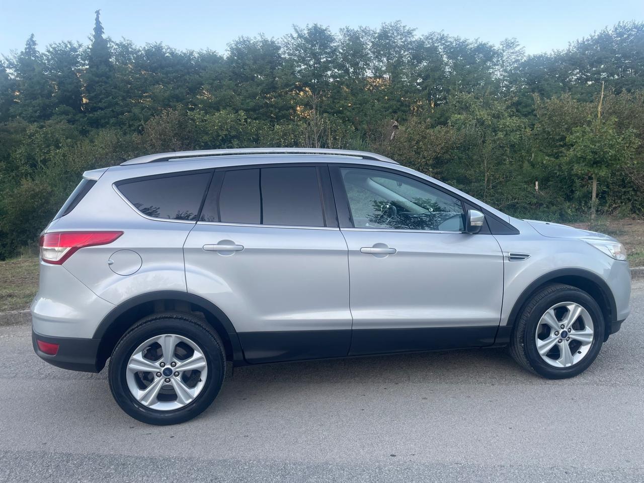 Ford Kuga 2.0 TDCI 120 CV S&S 2WD Titanium