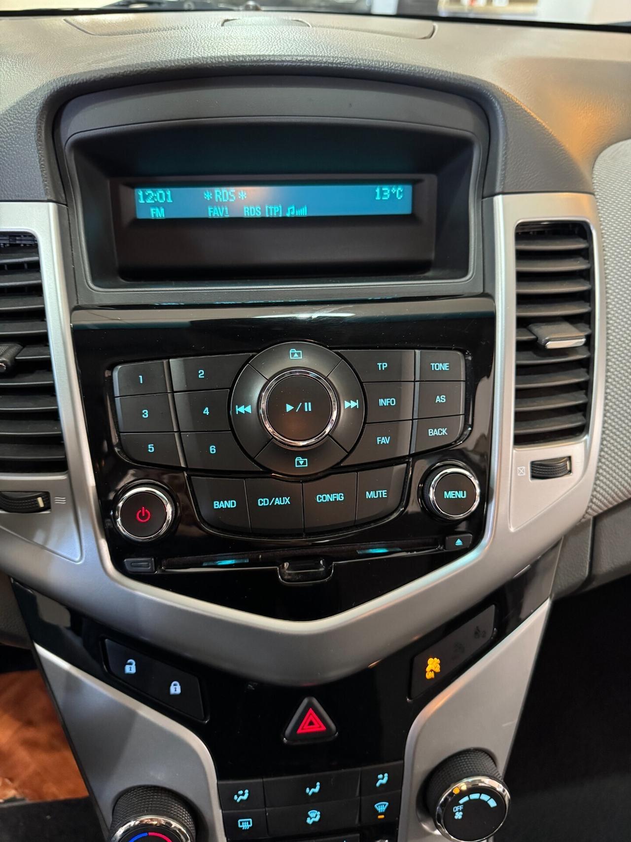 Chevrolet Cruze 1.6 cc. GPL Berlina LS OK NEOPATEN