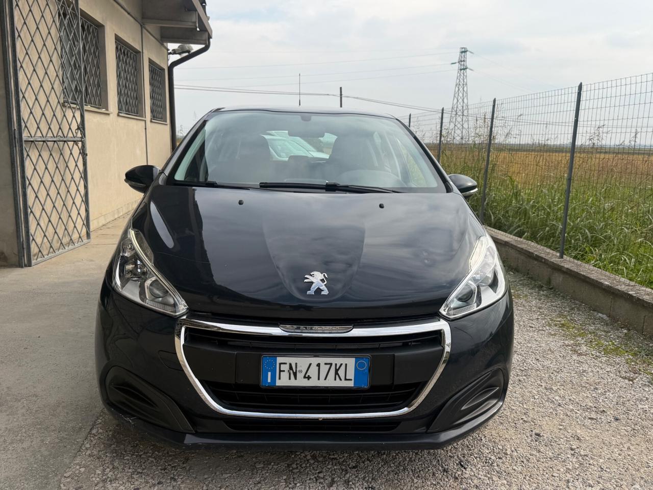 Peugeot 208 allure Garanzia 12 MESI