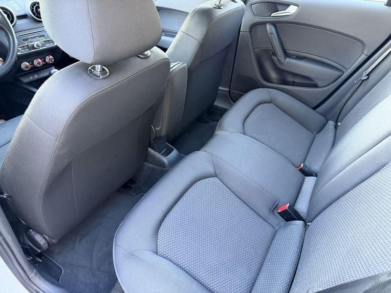 Audi A1 A1 1.0 tfsi ultra 95cv s-tronic DA VETRINA !! IDONEA NEOPATENTATI