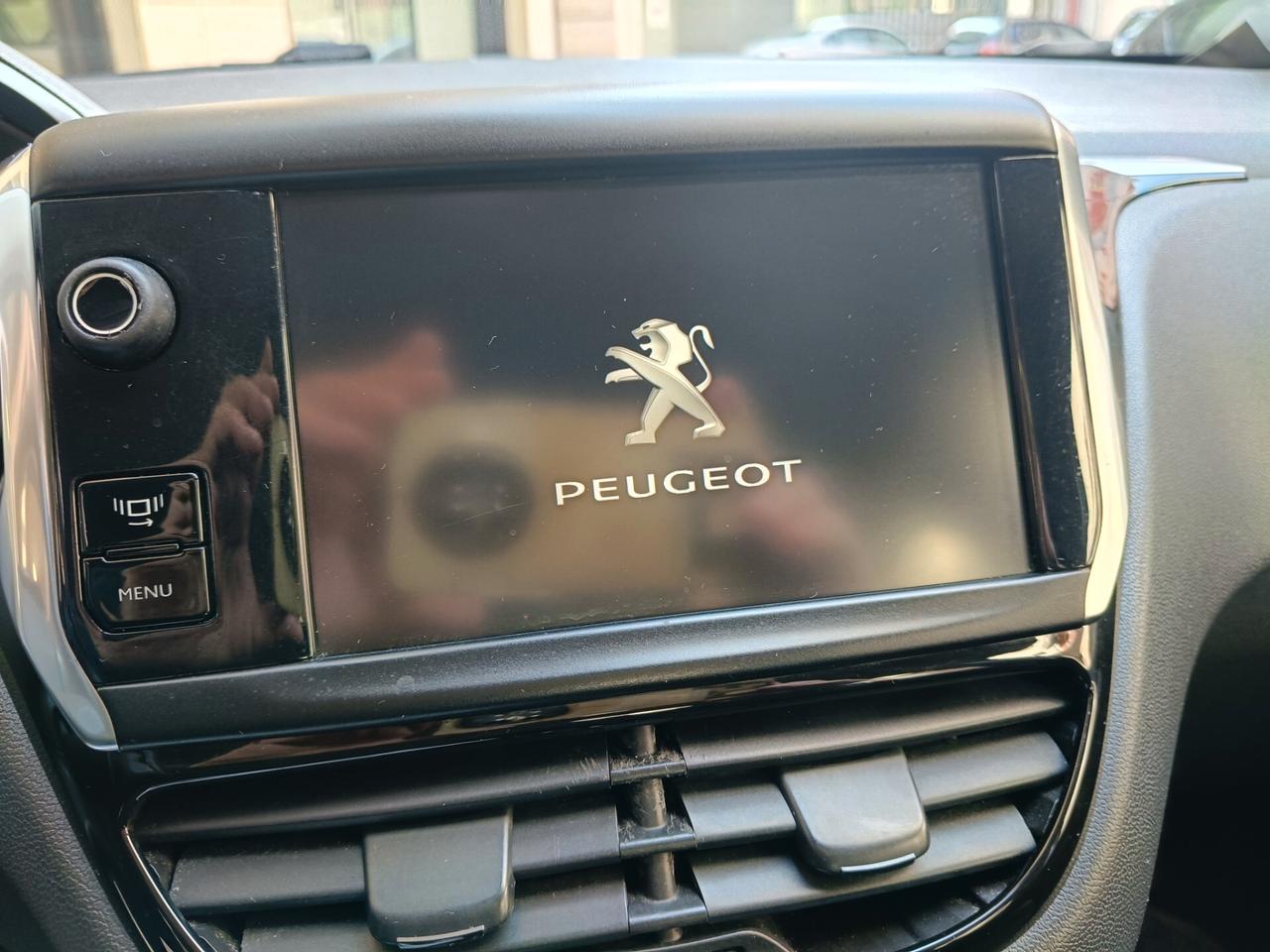 PEUGEOT 208 1.4 HDI-NEOPATENTATI-UNIPRO-Euro5890Euro